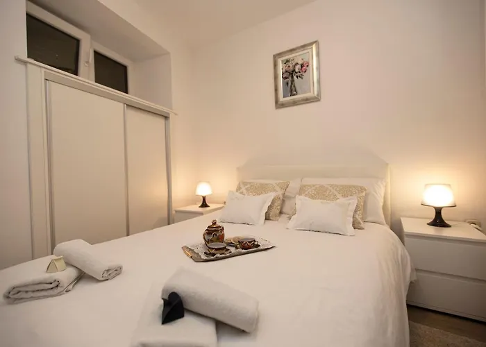 The Star 스플리트